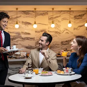 La Clef Champs-elysees By The Crest Collection ***** Paris